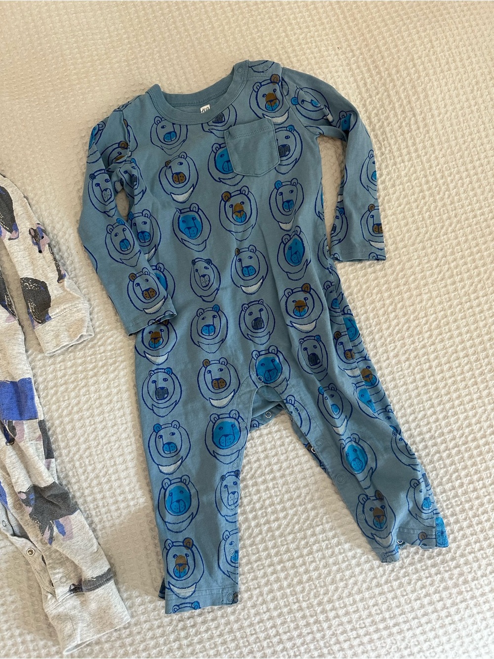 Tea Collection Bear Rompers 18-24 mo - Picture 3 of 7
